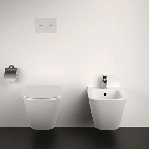 Подвесной унитаз Ideal Standard i.life B с тонким сиденьем Подвесной унитаз Ideal Standard i.life B с тонким сиденьем
