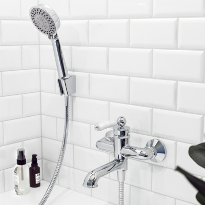 Смеситель для ванны с душем Iddis Oxford OXFSB02i02