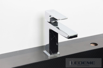 Смеситель для кухни Ledeme L1073