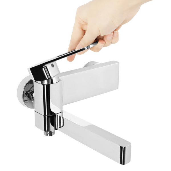 Смеситель для ванны Iddis Slide SLISB00i02WA Смеситель для ванны Iddis Slide SLISB00i02WA