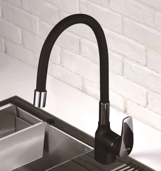 Смеситель для кухни с гибким изливом Shevanik S443-3