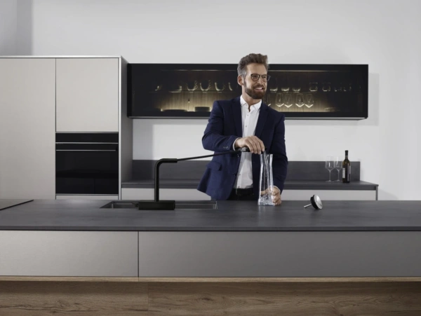 Смеситель Hansgrohe Aquno 73836670