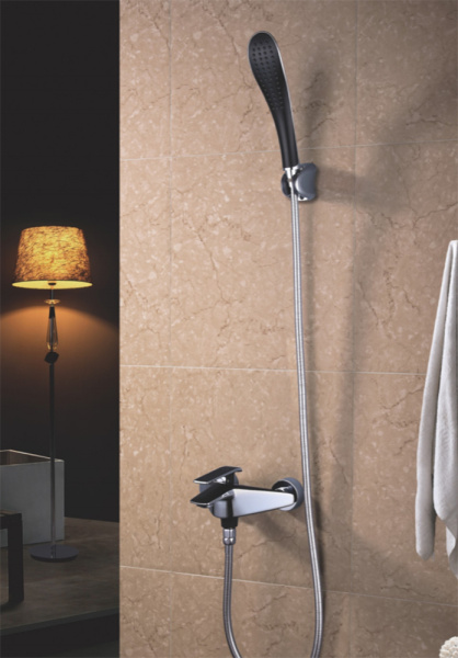 Смеситель для ванны с душем Rose R1302H