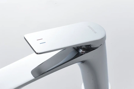 Смеситель для умывальника Shevanik S9101