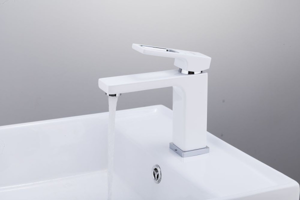 Смеситель для умывальника Gerhans K11027W Смеситель для умывальника Gerhans K11027W