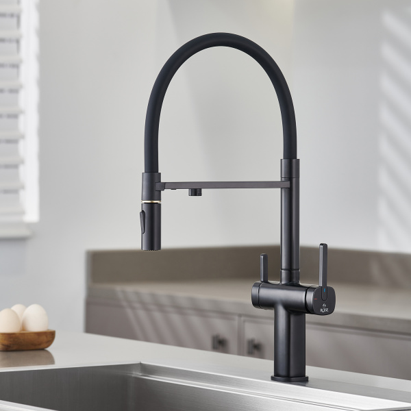Смеситель для кухни под фильтр с гибким изливом Rose R358H