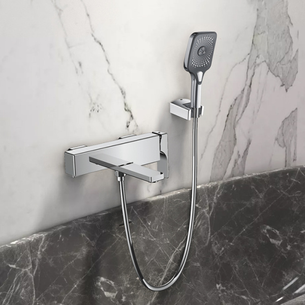Смеситель для ванны с душем Rose R1002