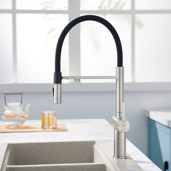 Смеситель для кухни под фильтр с гибким изливом Rose R358L