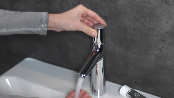 Смеситель Hansgrohe Talis 72042000