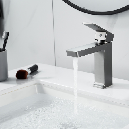 Смеситель для умывальника Rose R1801T