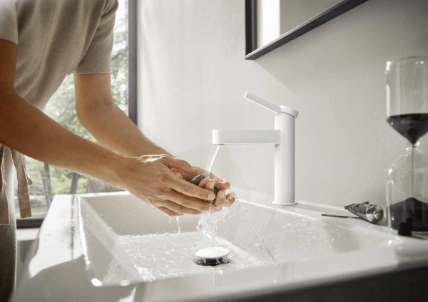 Смеситель Hansgrohe Finoris 76010700