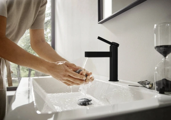 Смеситель Hansgrohe Finoris 76020670
